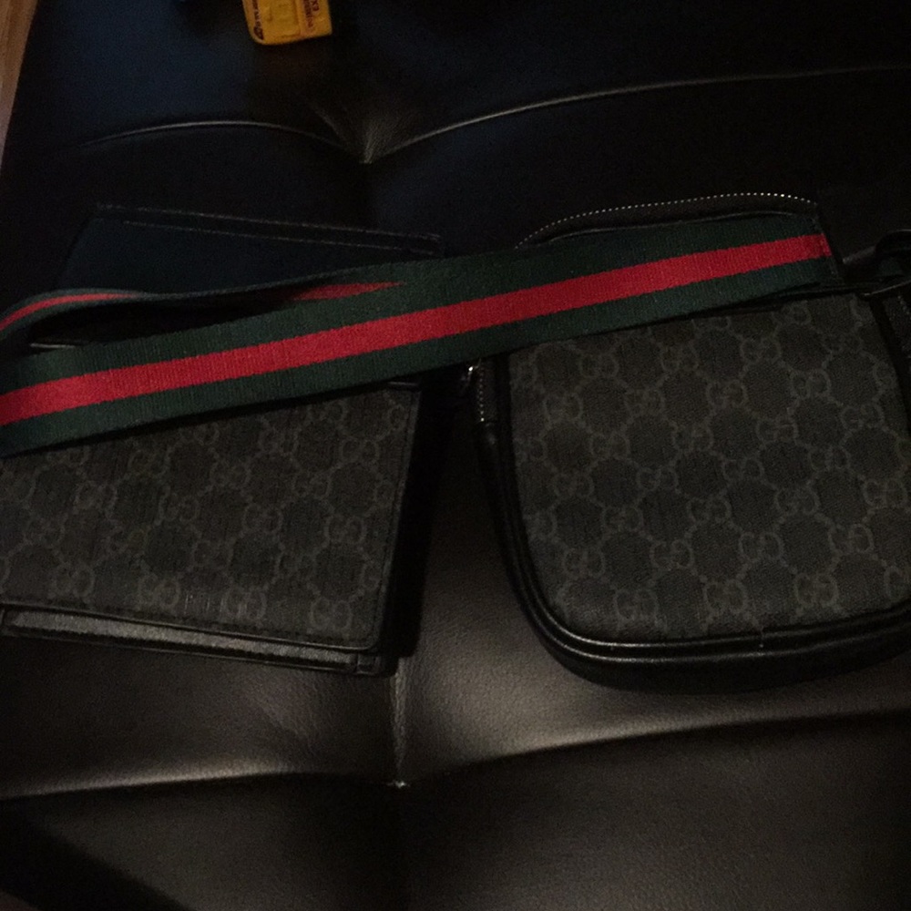 Black leather Fanny pack or crossbody